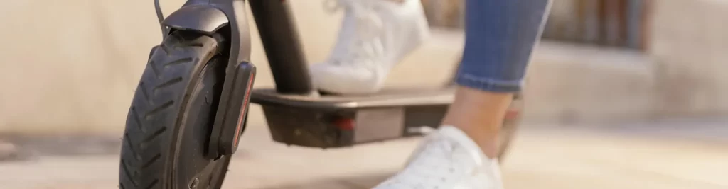 עובדות על קורקינט חשמלי